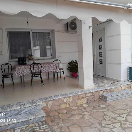Flora'S Place Sarandë Exterior foto